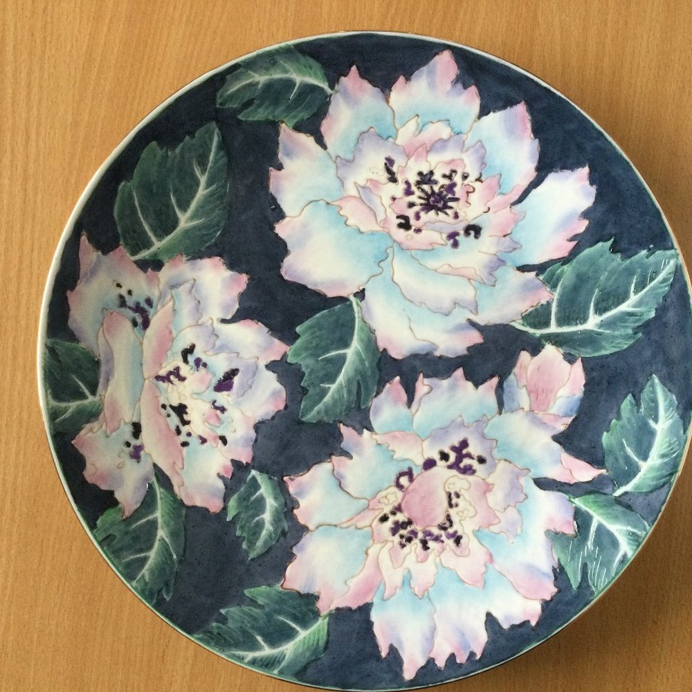 Beautiful Toyo large 12.5" plate decorative plate not for food large flowers